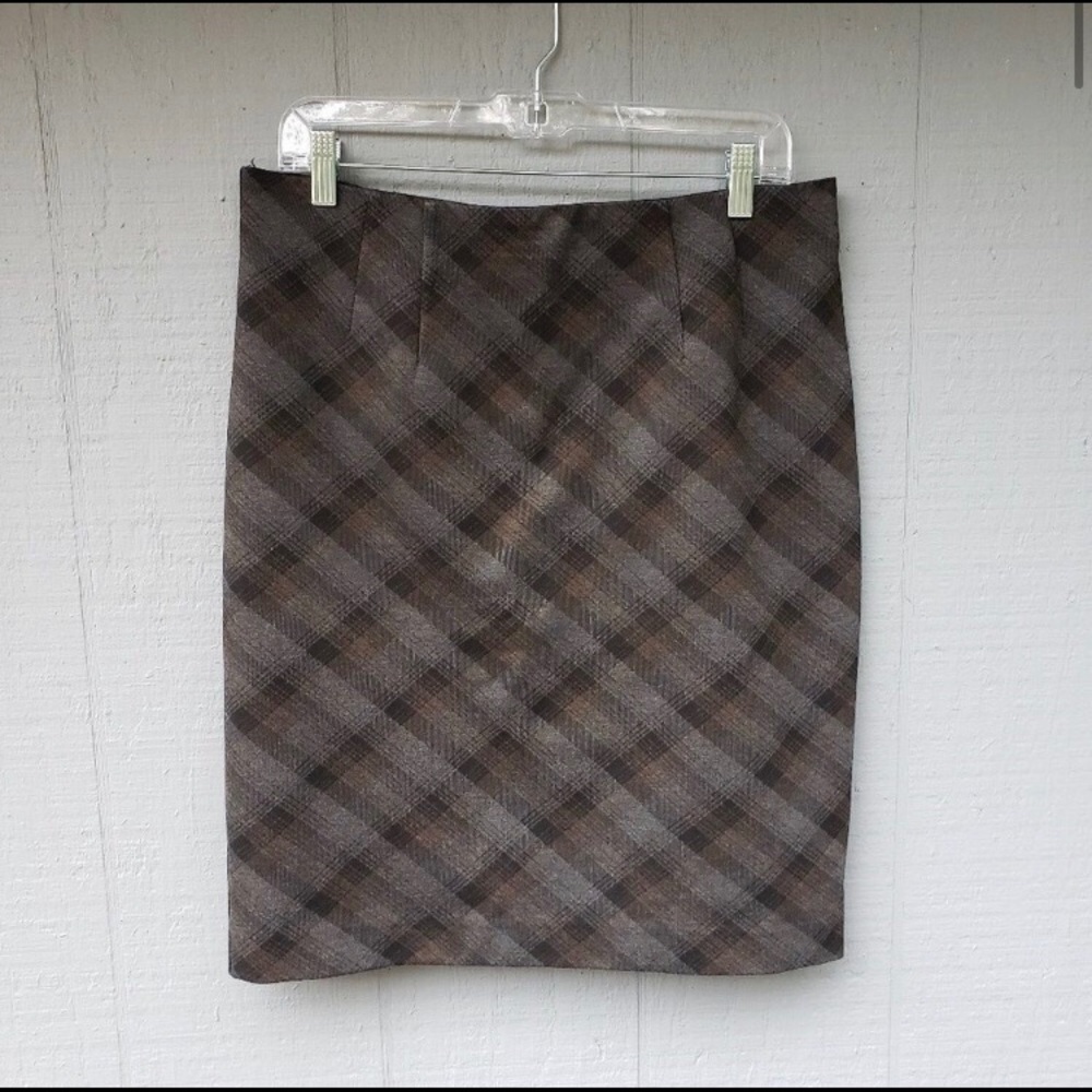 ✨Amanda and Chelsea Plaid Pencil Skirt